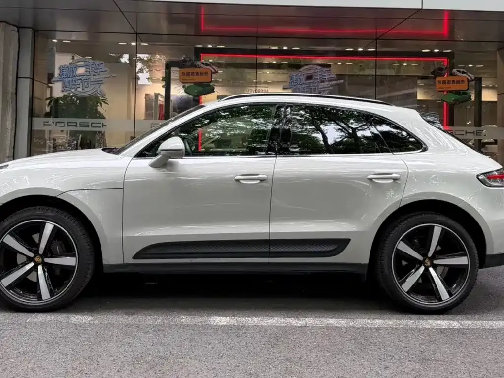 Porsche Macan — фото 8