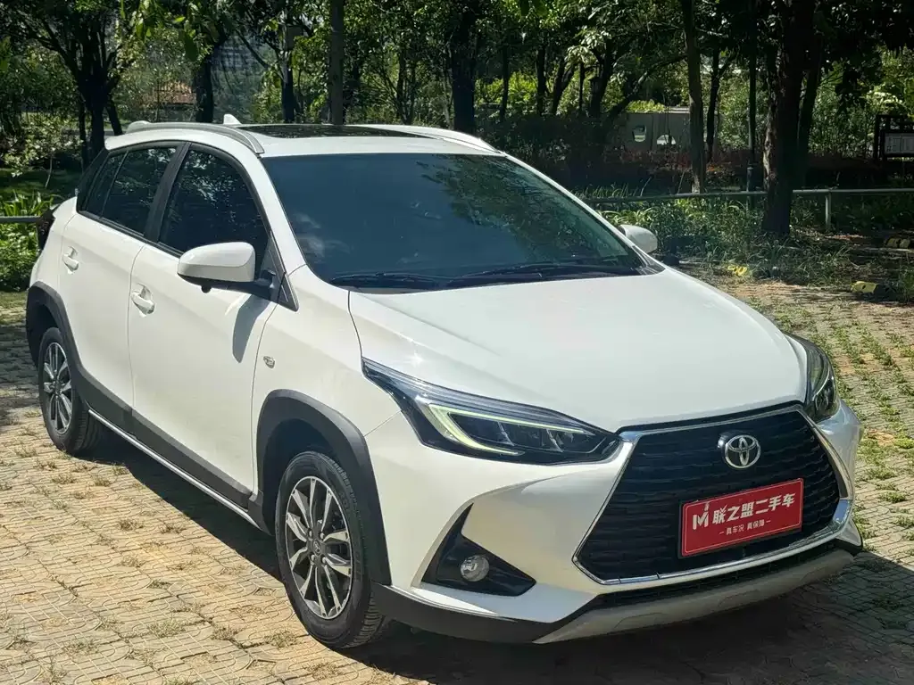 Toyota Yaris L — фото 6