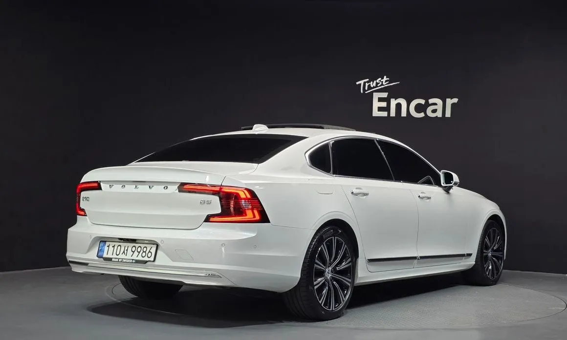 Volvo S90 2023 из KR, фото 6