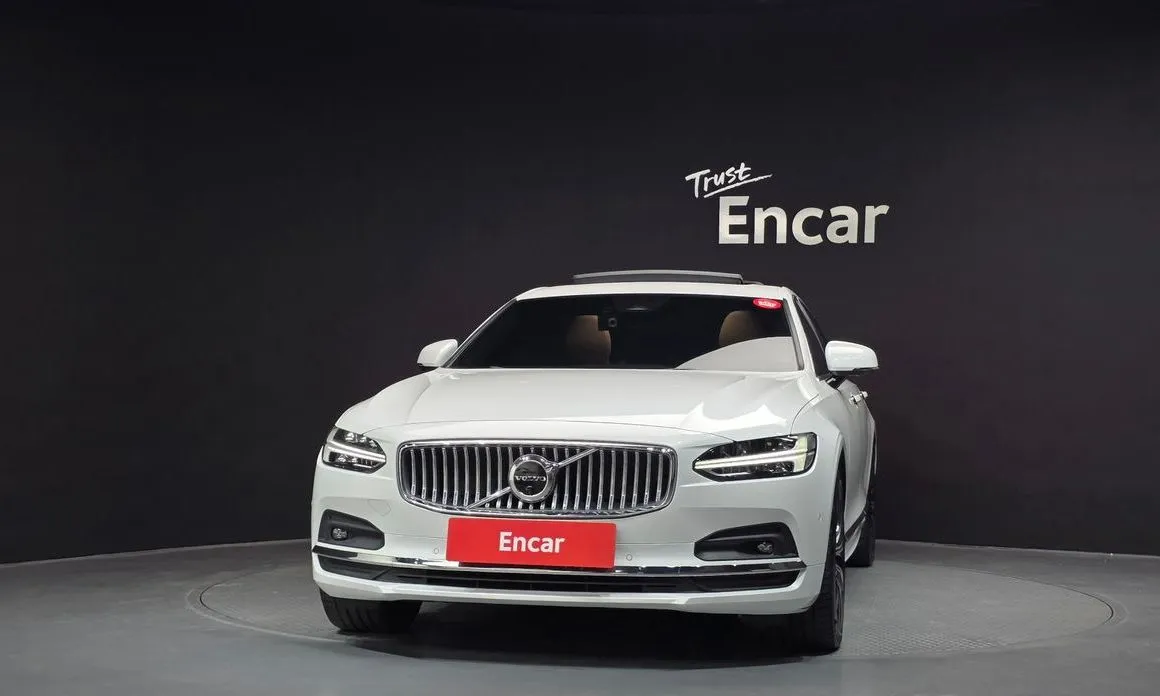 Volvo S90 2023 из KR, фото 2