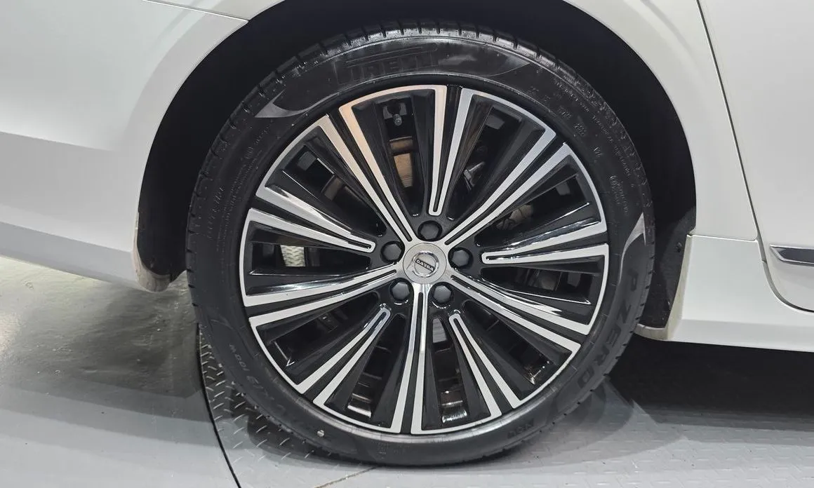 Volvo S90 2023 из KR, фото 5