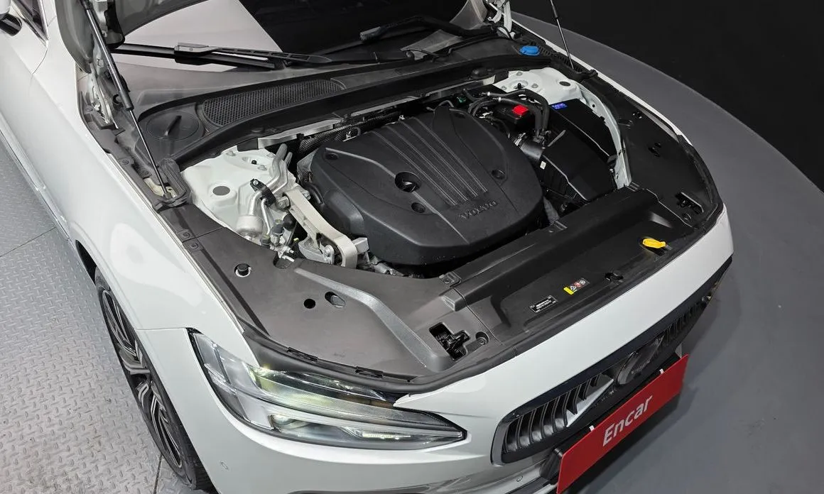 Volvo S90 2023 из KR, фото 7