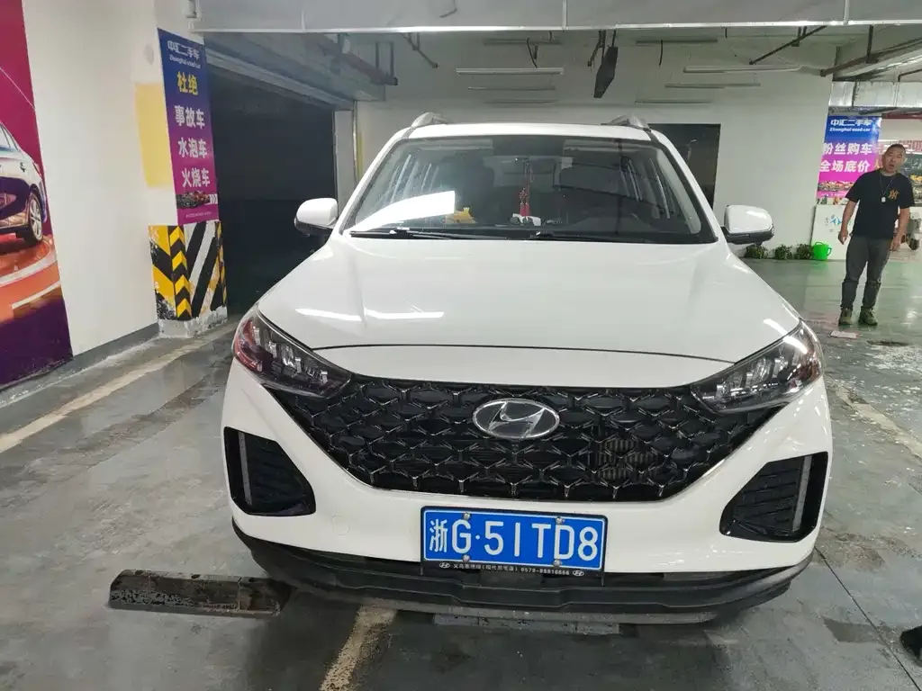 Hyundai ix35 — фото 1