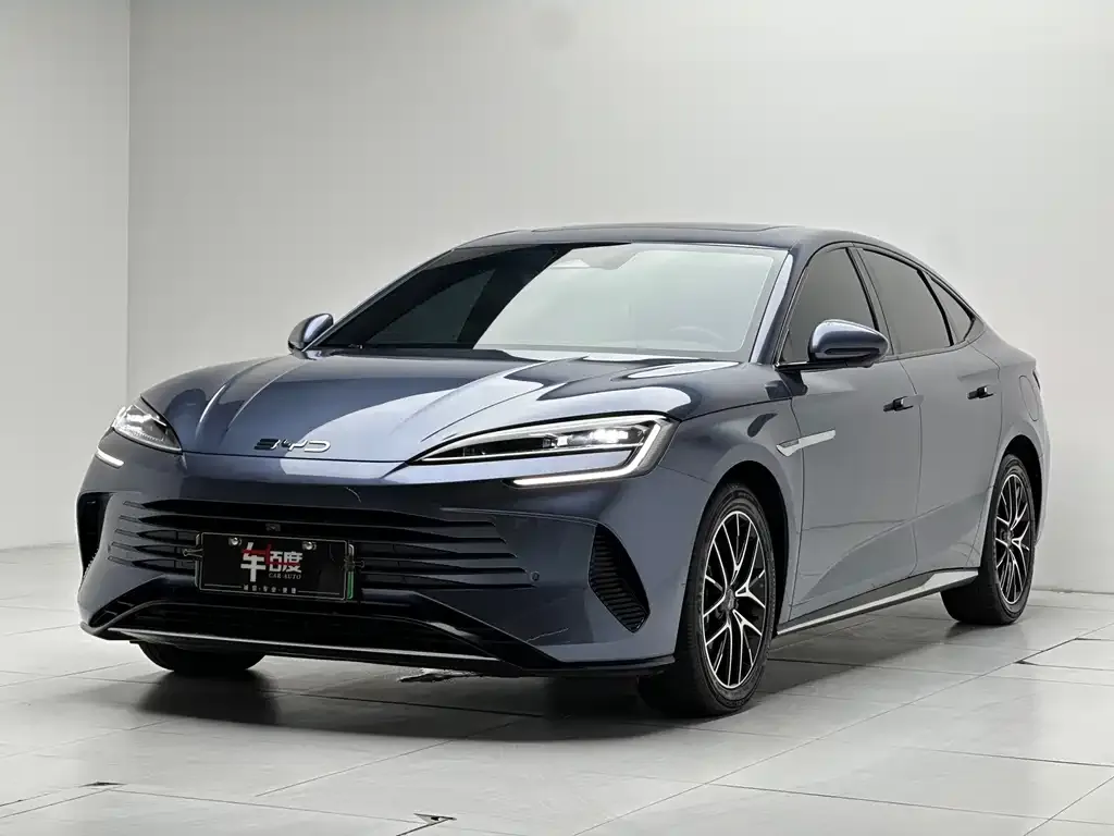 BYD Seal — фото 1