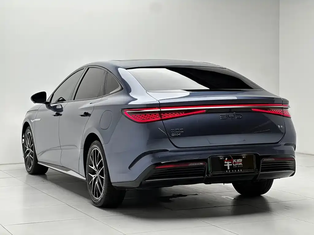 BYD Seal — фото 6