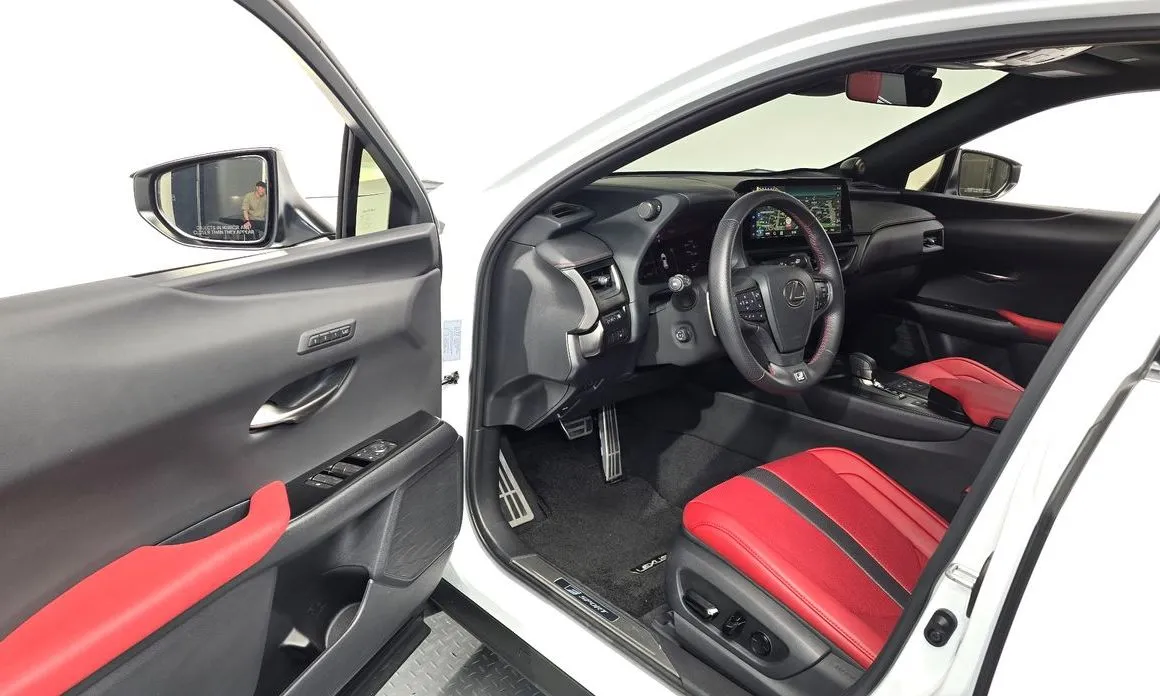 Lexus UX 2025 из KR, фото 5