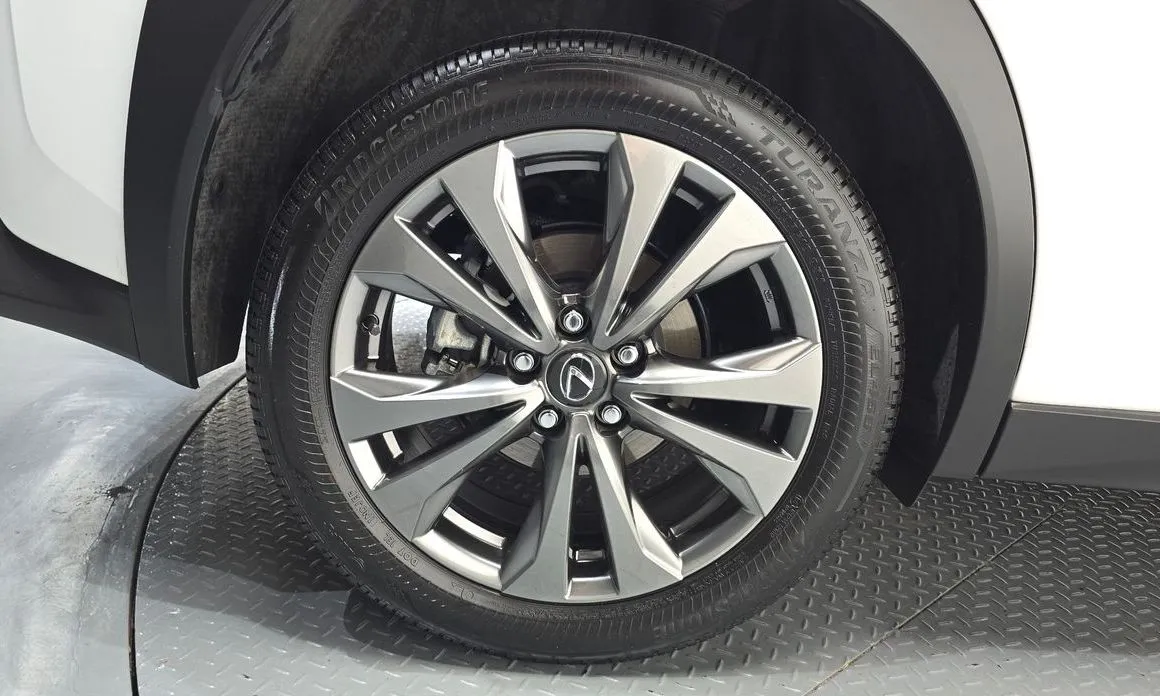 Lexus UX 2025 из KR, фото 6