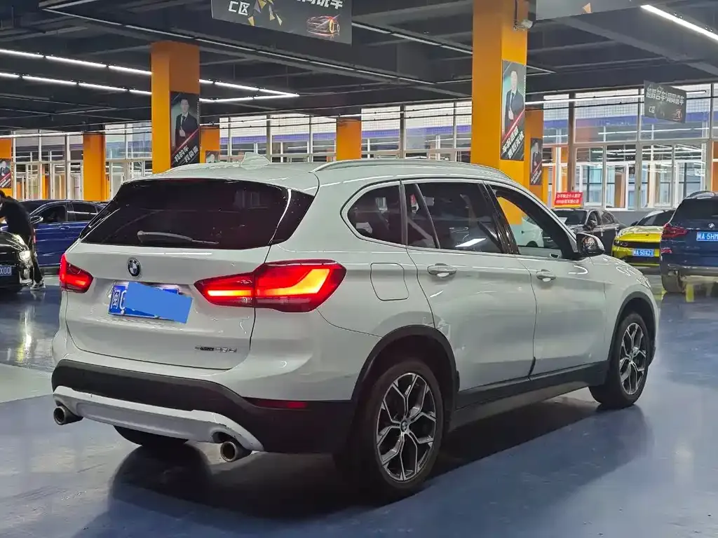 BMW X1 2023 из CN, фото 8
