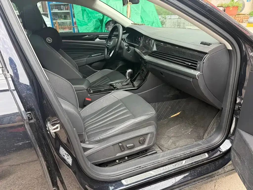 Volkswagen Passat — фото 5