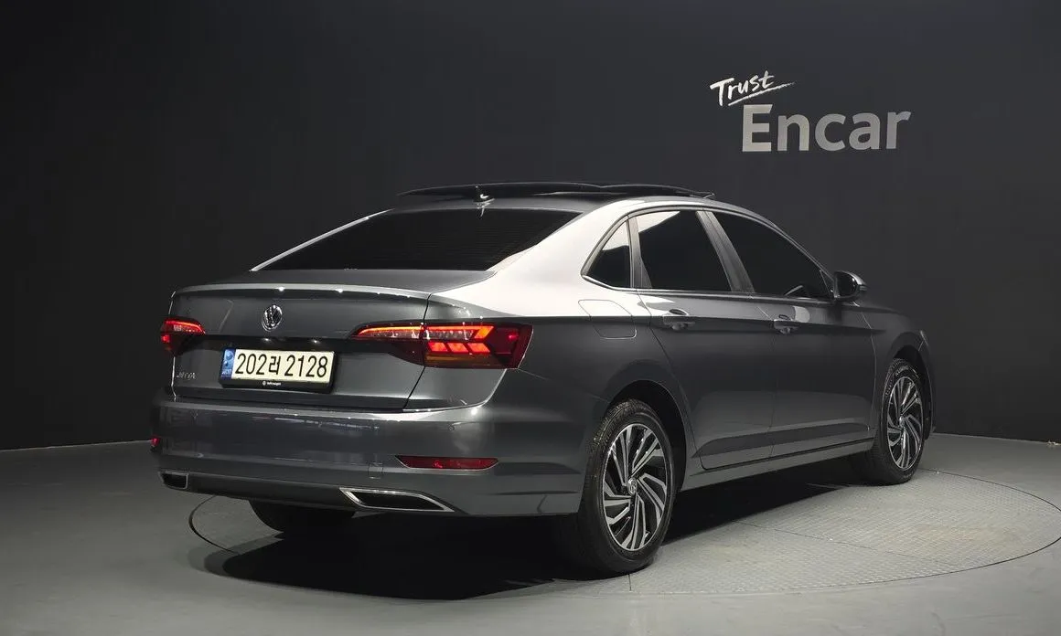 Volkswagen Jetta 2021 из KR, фото 2