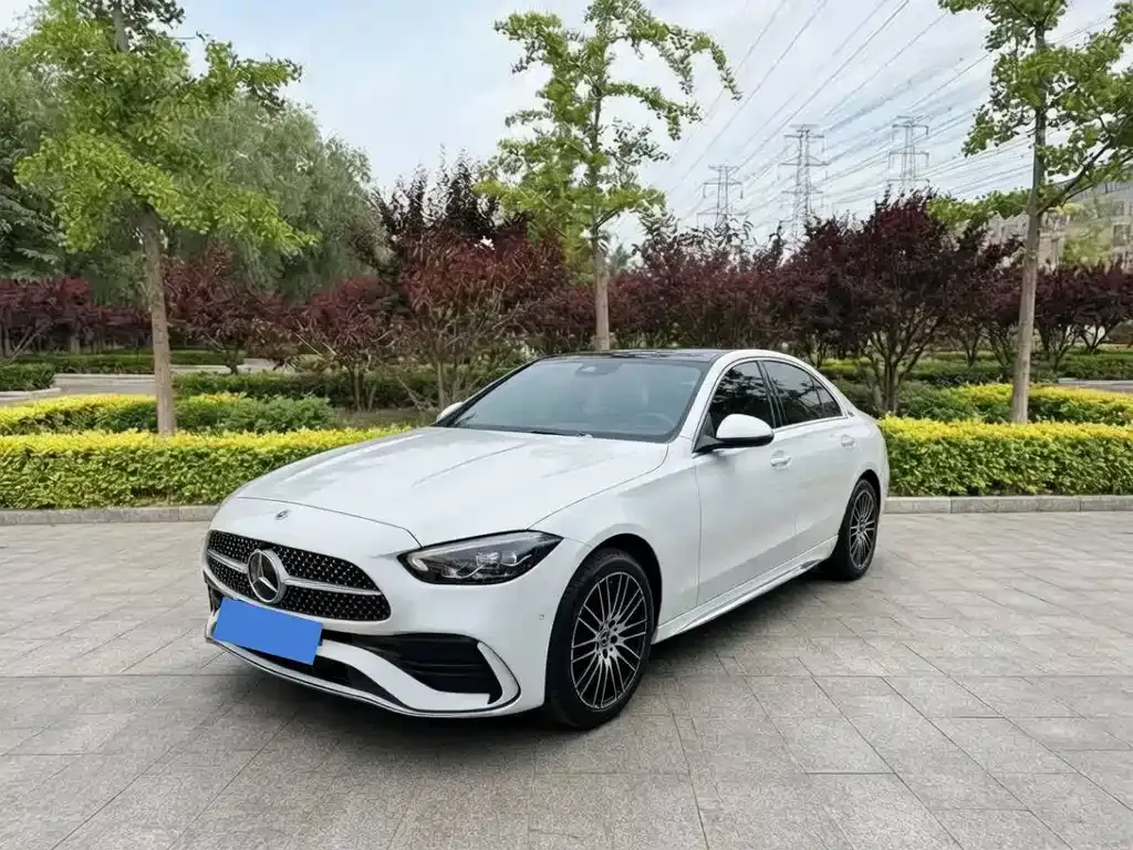 Mercedes-Benz C-Class — фото 1
