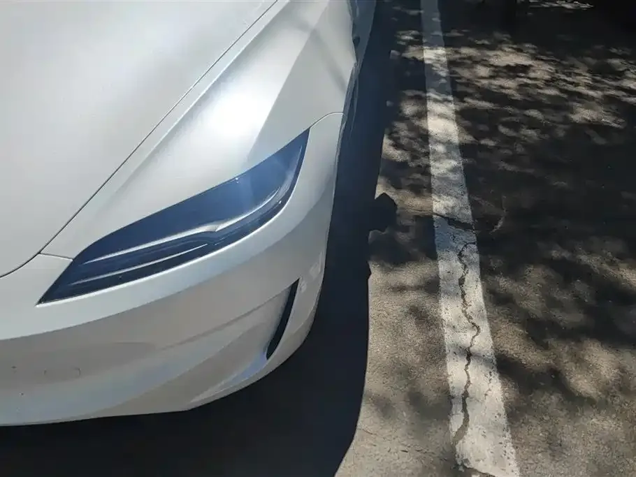 Tesla Model 3 — фото 2