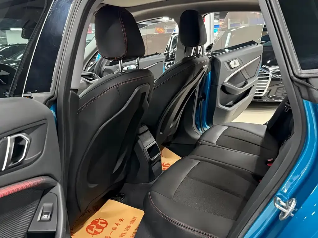 BMW 2 Series (Import) 2023 из CN, фото 8