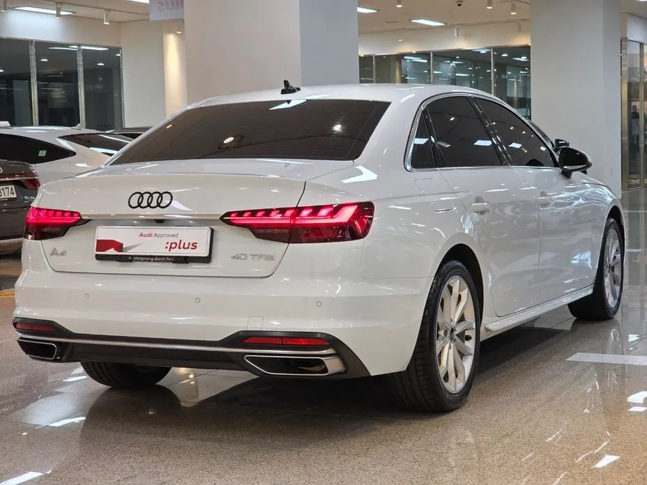 Audi A4 2023 из KR, фото 9