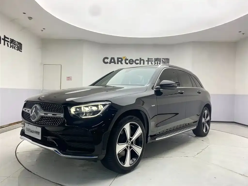 Mercedes-Benz GLC — фото 1