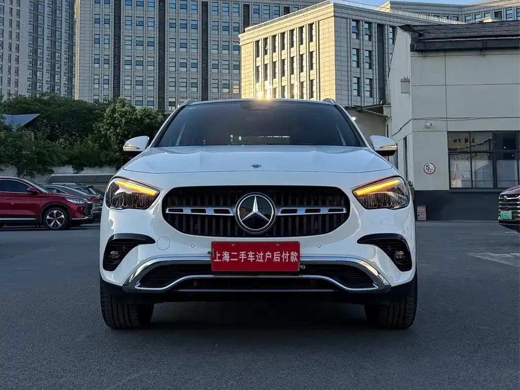 Mercedes-Benz GLA