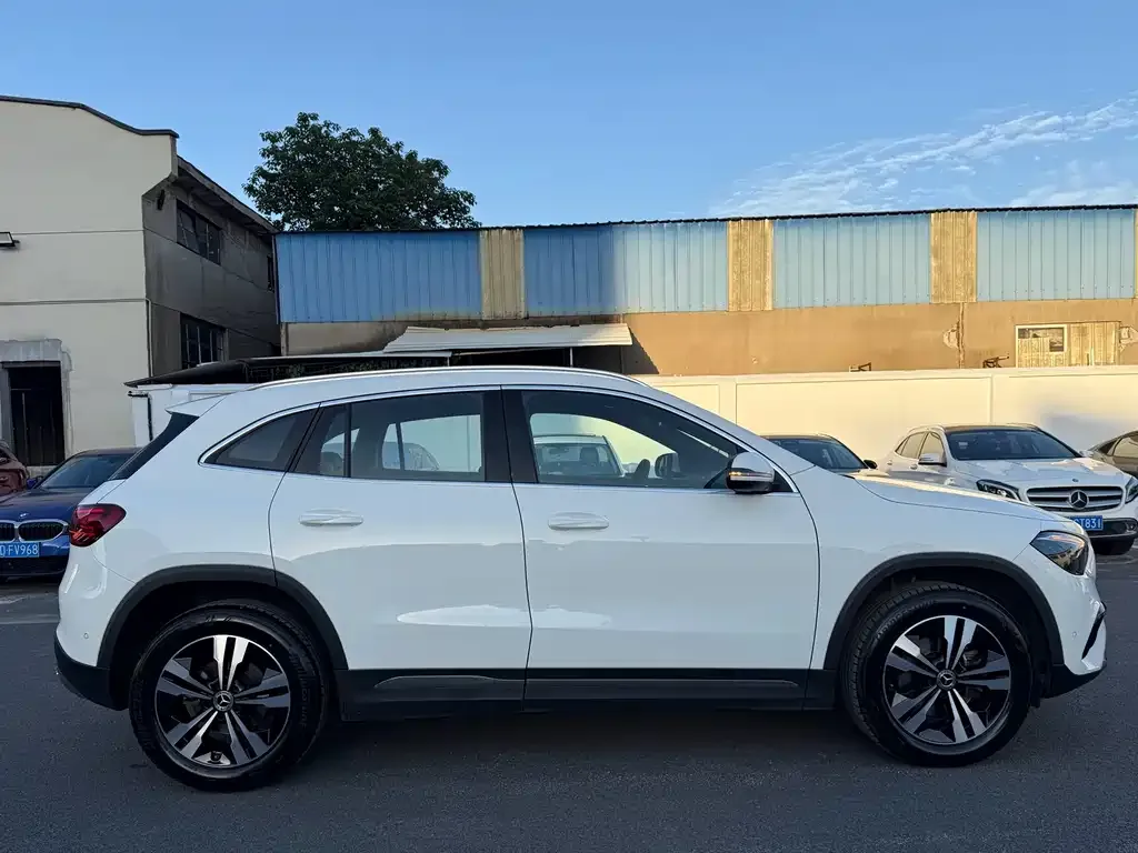 Mercedes-Benz GLA 2024 из CN, фото 4