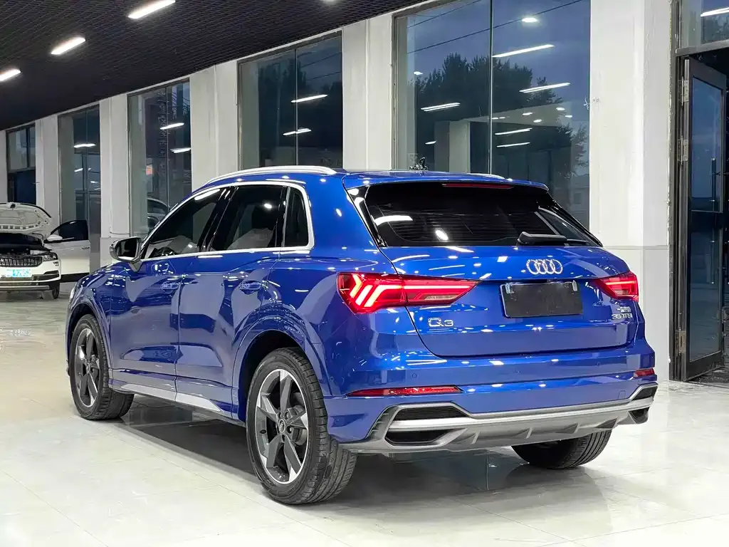 Audi Q3 — фото 9