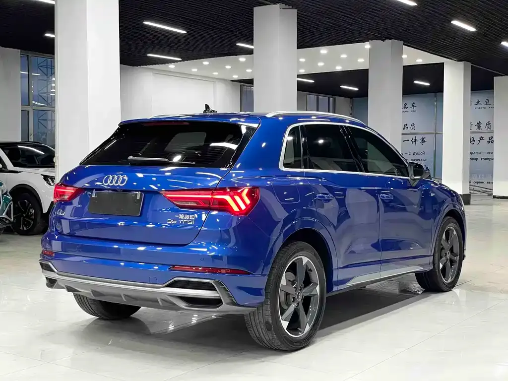 Audi Q3 — фото 8