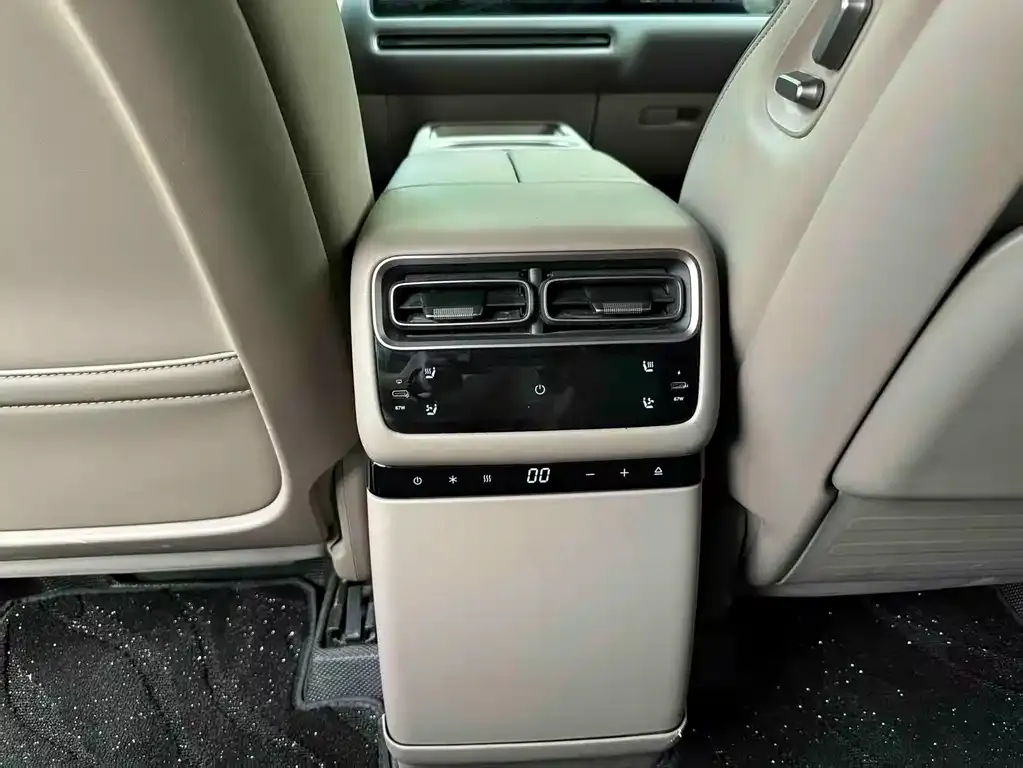 Li Auto i6 2026 из CN, фото 2