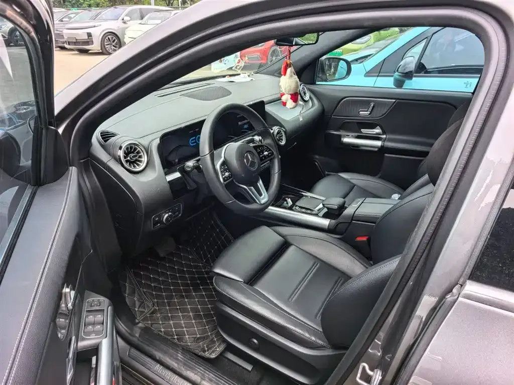 Mercedes-Benz EQA 2022 из CN, фото 2