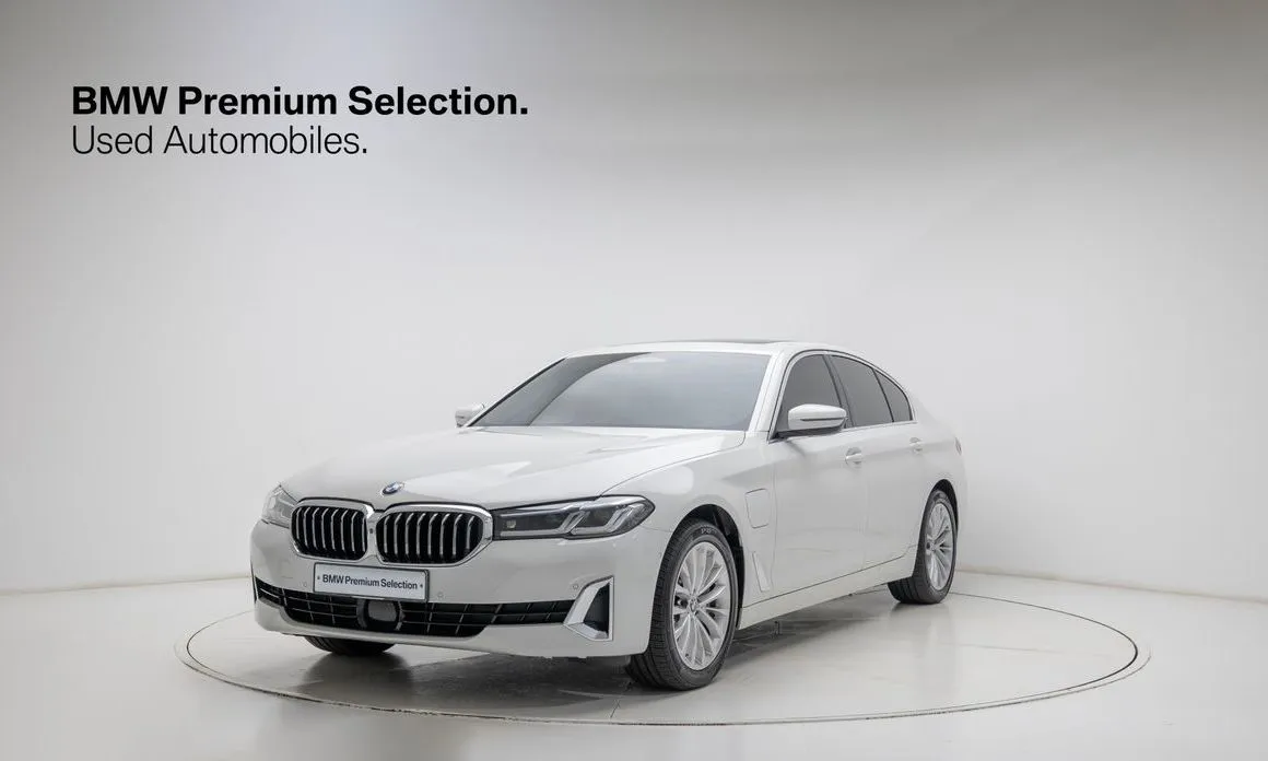 BMW 5-Series — фото 1