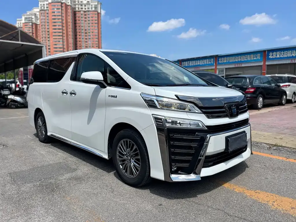 Toyota Vellfire — фото 7