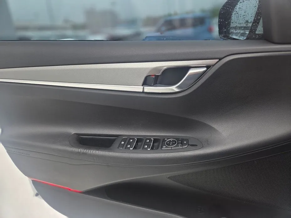 Hyundai Grandeur 2021 из KR, фото 9