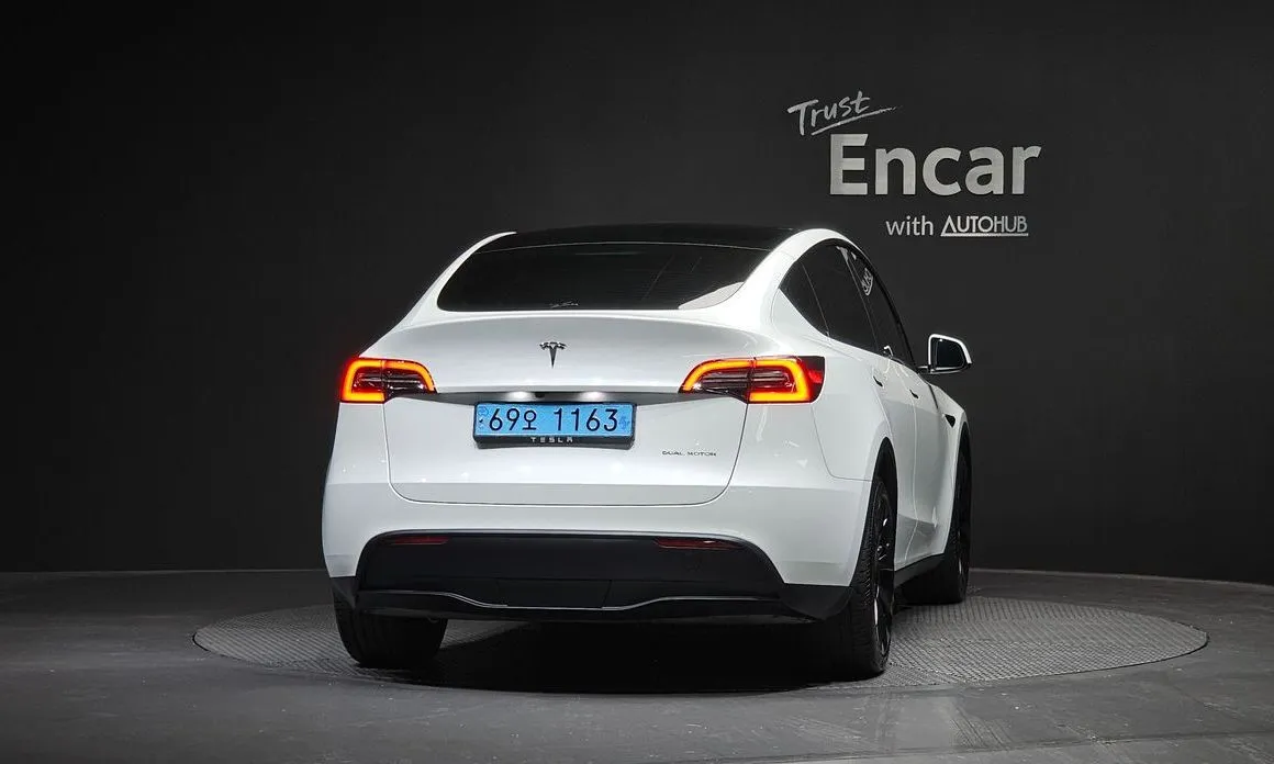 Tesla Model Y 2024 из KR, фото 3