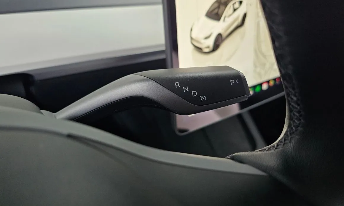 Tesla Model Y 2024 из KR, фото 6