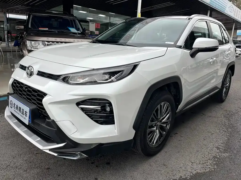 Toyota Wildlander — фото 1
