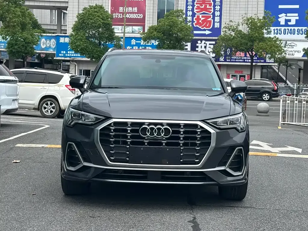 Audi Q3 — фото 6