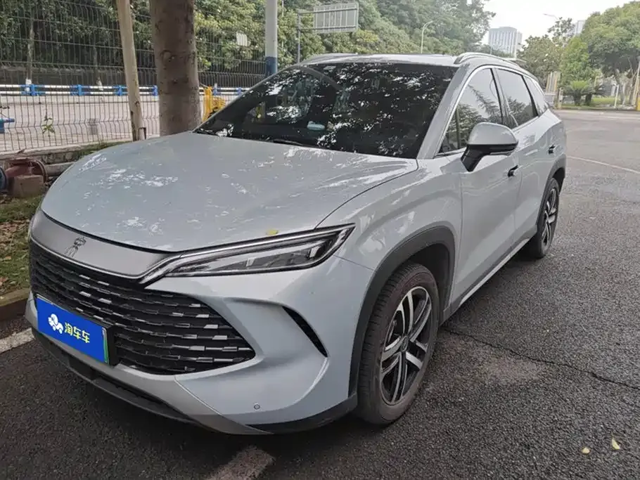 BYD L DM-i — фото 1