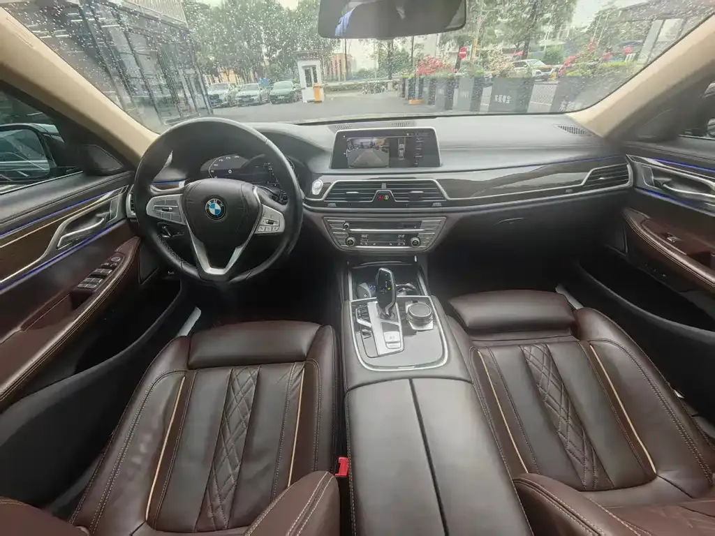 BMW 7 Series 2022 из CN, фото 4