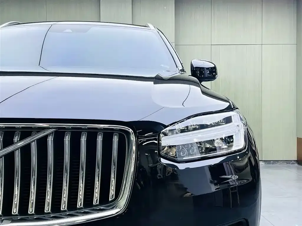 Volvo XC90 PHEV 2022 из CN, фото 2