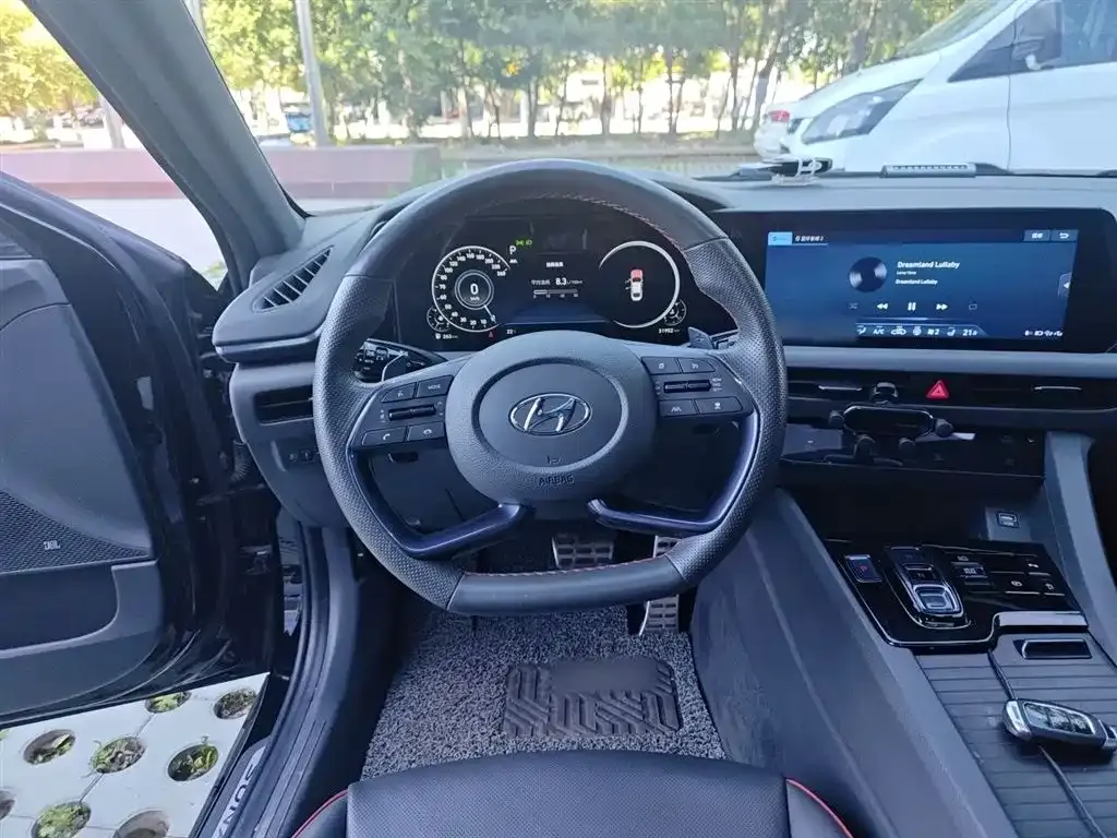 Hyundai Sonata — фото 9