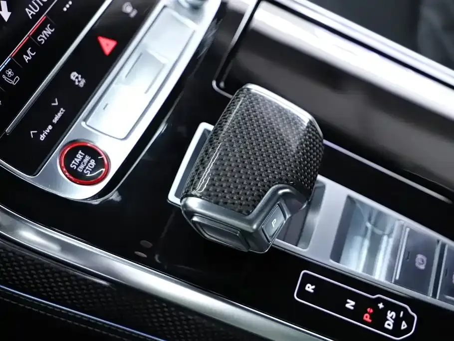 Audi SQ7 2024 из CN, фото 4