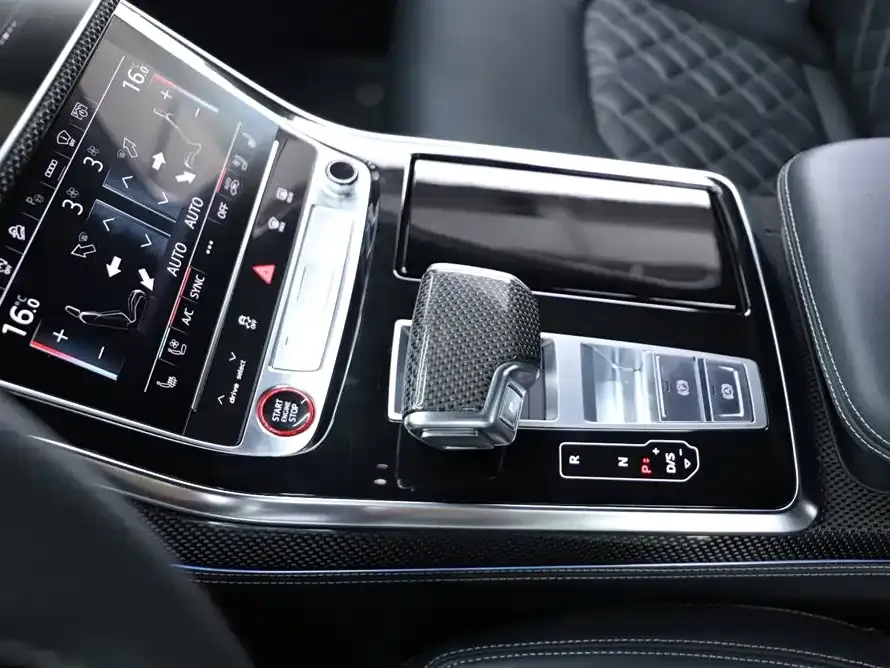 Audi SQ7 2024 из CN, фото 7