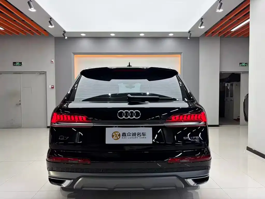 Audi Q7 — фото 3