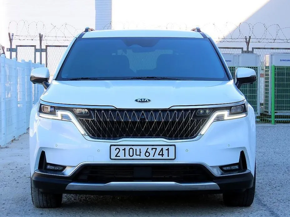 Kia Carnival 2021 из KR, фото 1