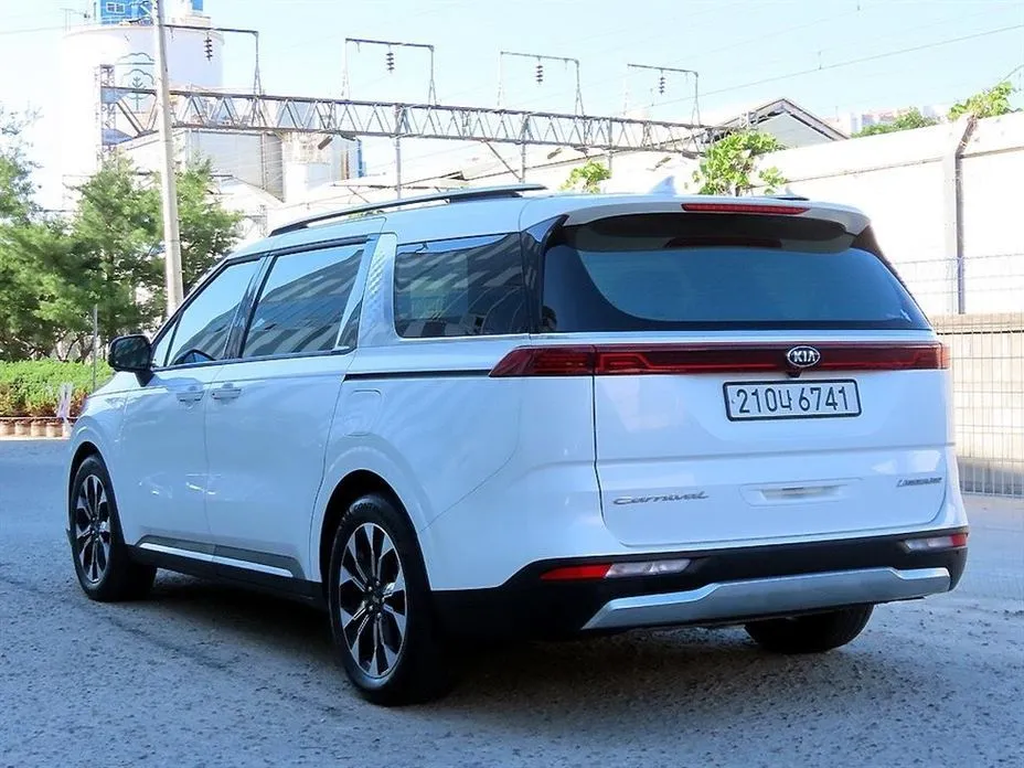 Kia Carnival 2021 из KR, фото 3