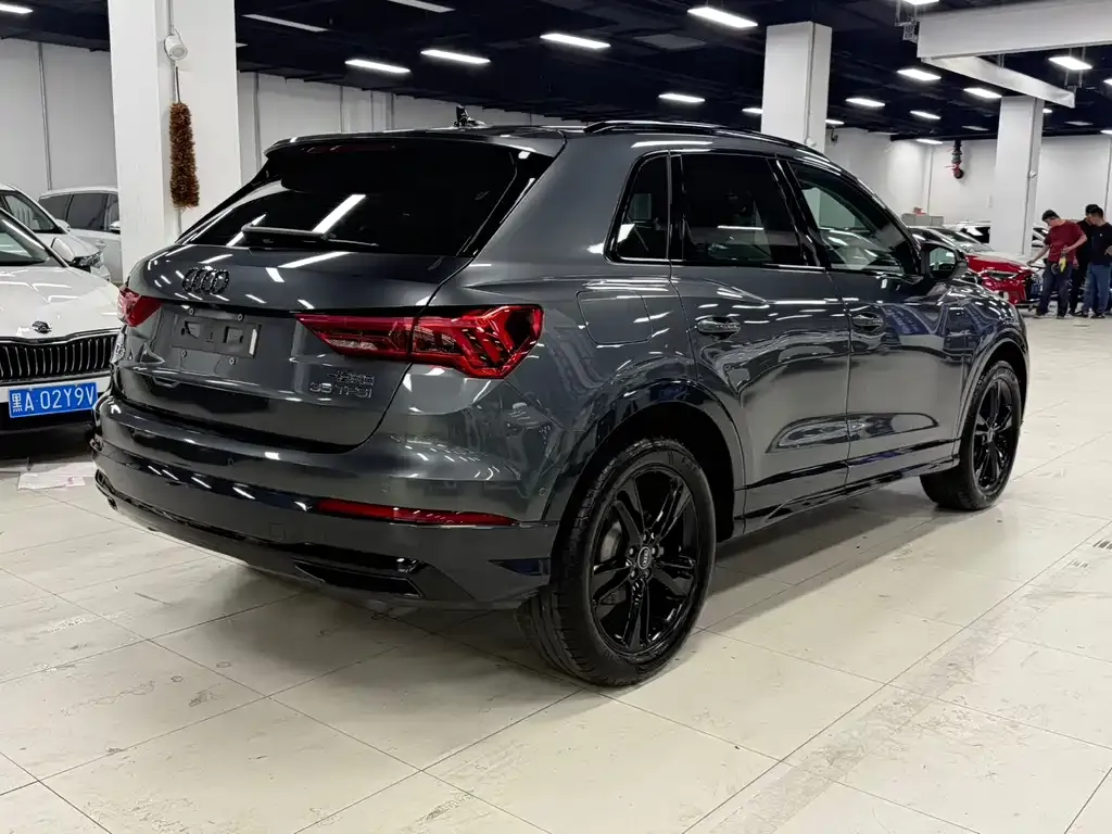 Audi Q3 — фото 5