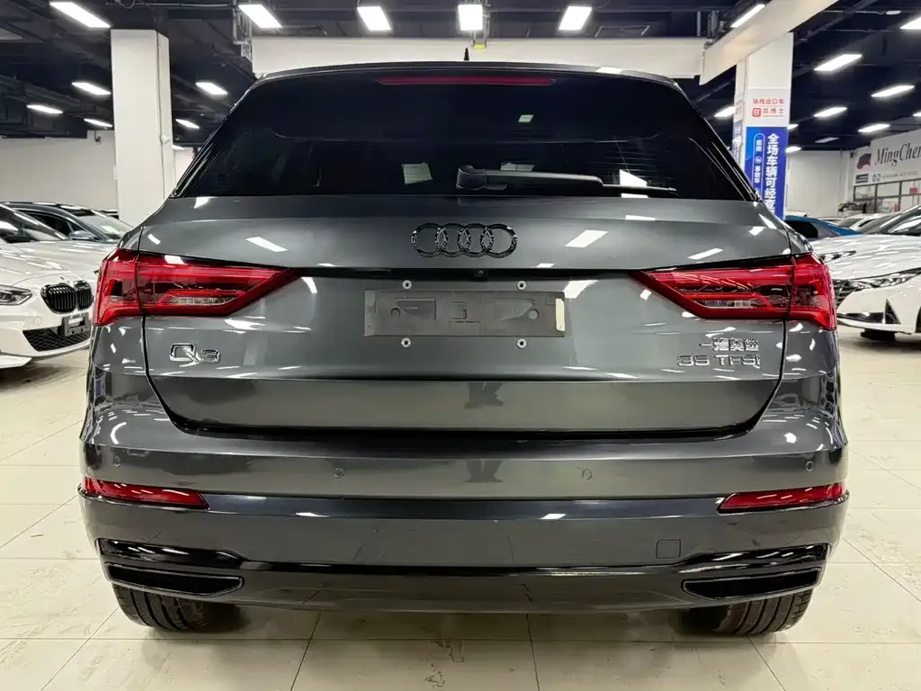 Audi Q3 — фото 10