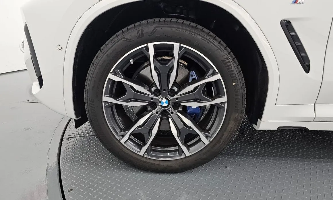 BMW X4 2025 из KR, фото 8