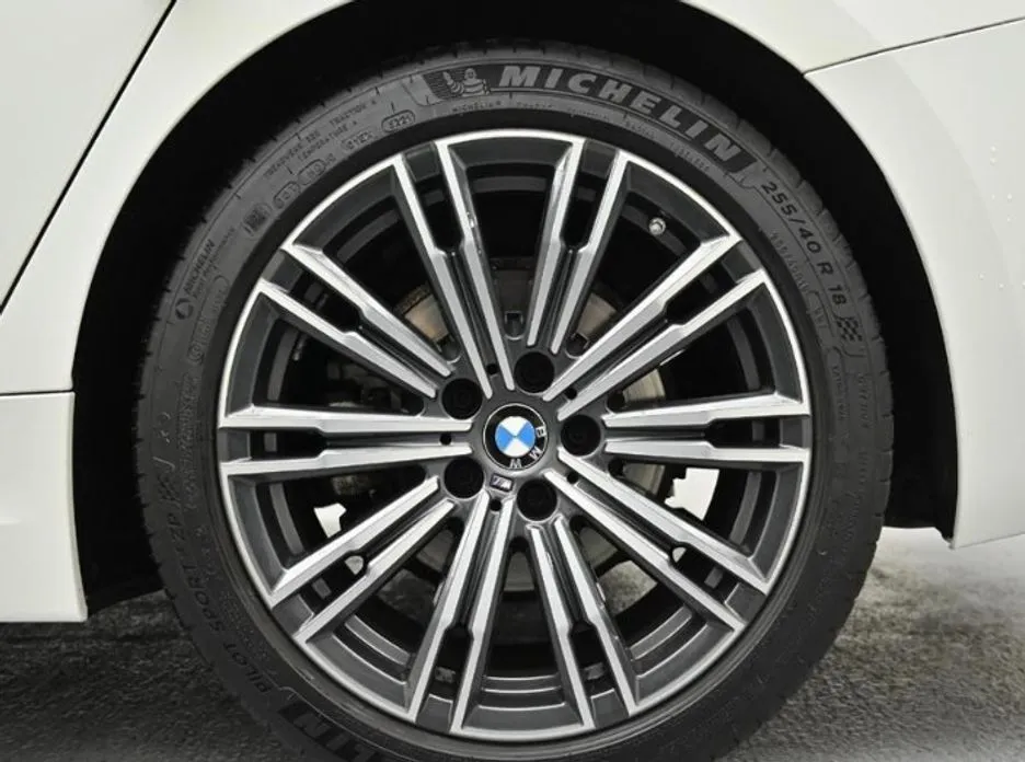 BMW 3-Series — фото 10
