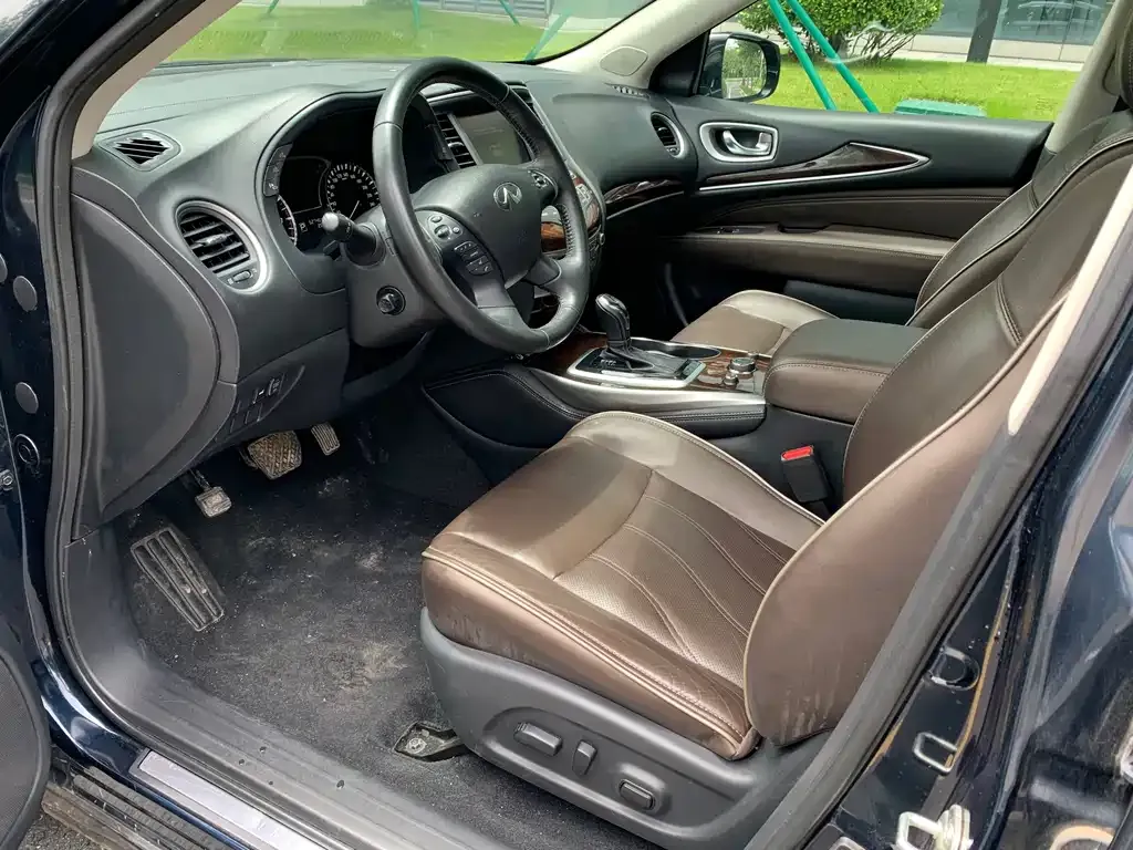 Infiniti QX60 (Import) 2021 из CN, фото 3