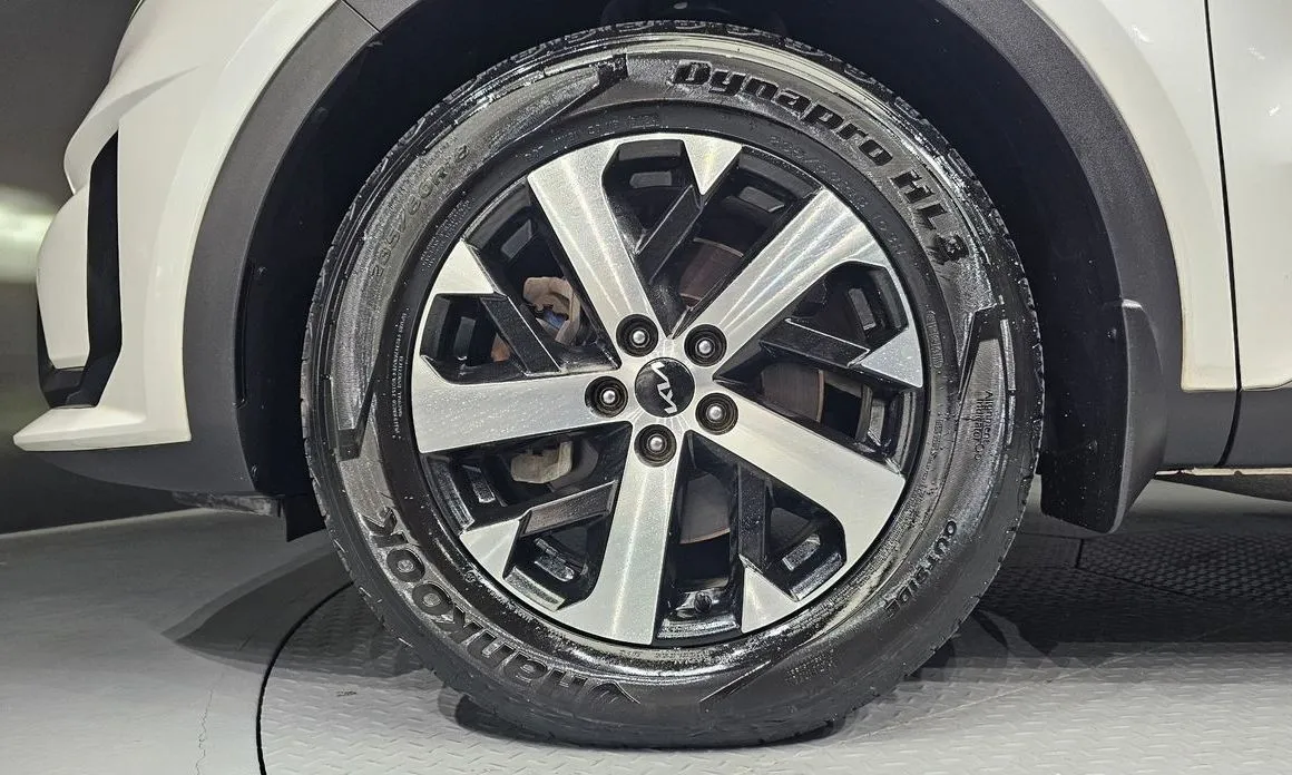 Kia Sorento — фото 7