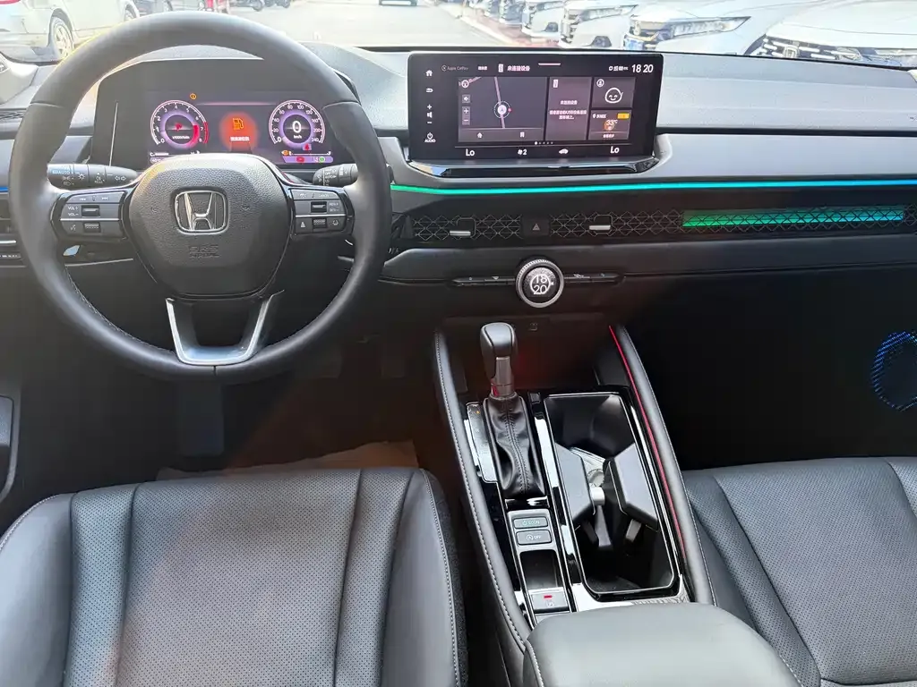 Honda Accord — фото 8