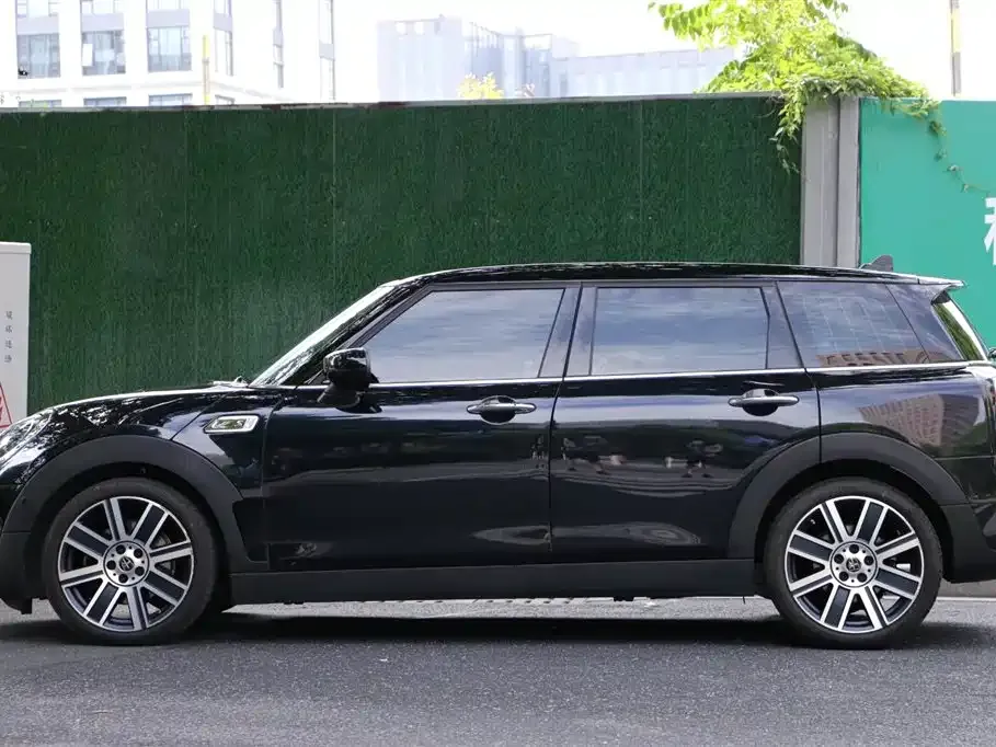 MINI Clubman — фото 10