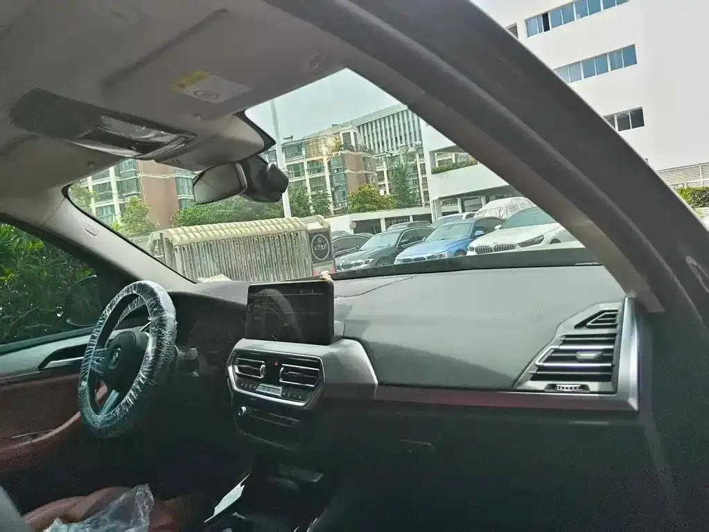 BMW iX3 2024 из CN, фото 4